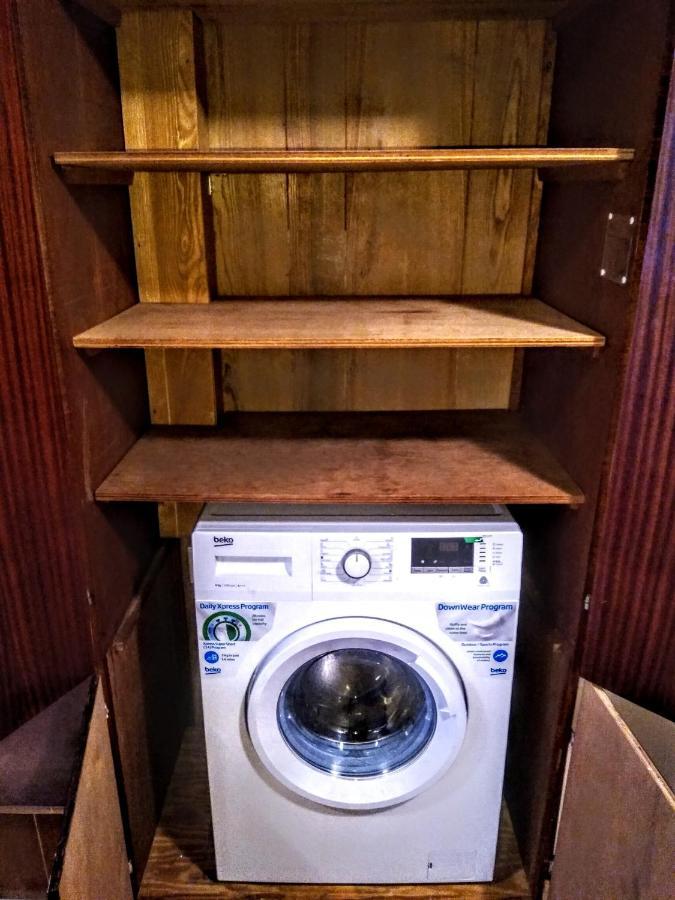 Two Rooms Rustic House - Self Check-In บูคาเรสต์ ภายนอก รูปภาพ