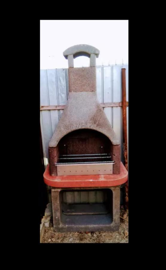 Two Rooms Rustic House - Self Check-In บูคาเรสต์ ภายนอก รูปภาพ