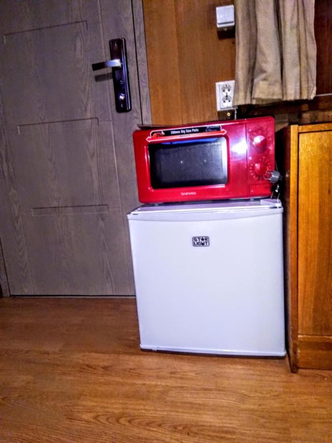 Two Rooms Rustic House - Self Check-In บูคาเรสต์ ภายนอก รูปภาพ